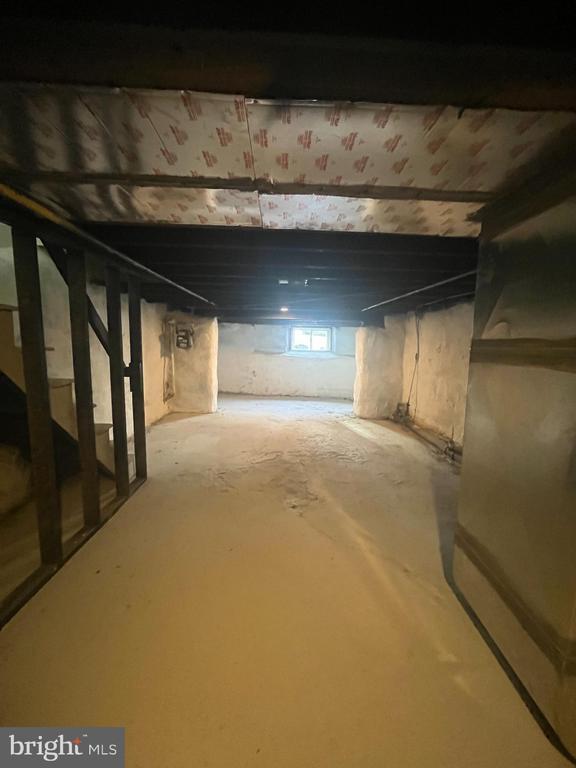 Building Photo - 5928 Chancellor St