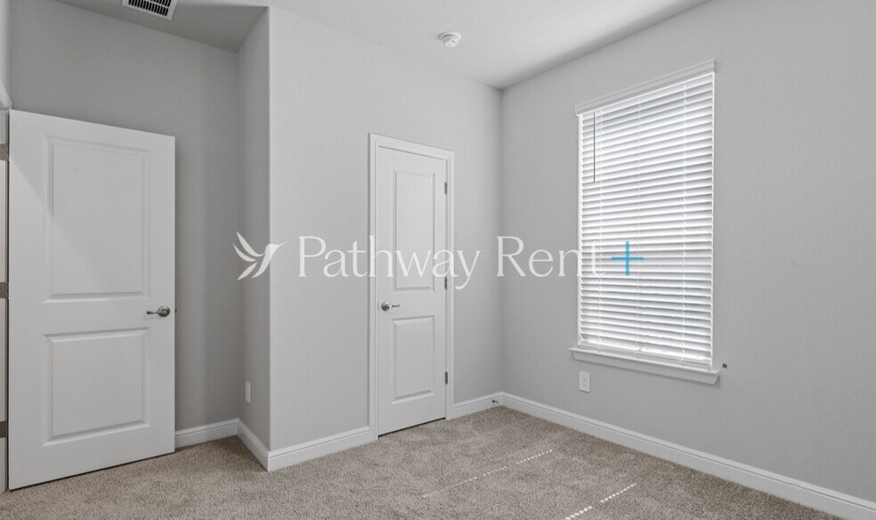 Building Photo - 1748 Reverie Rd