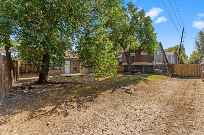 Building Photo - 4907 Tealgate Dr