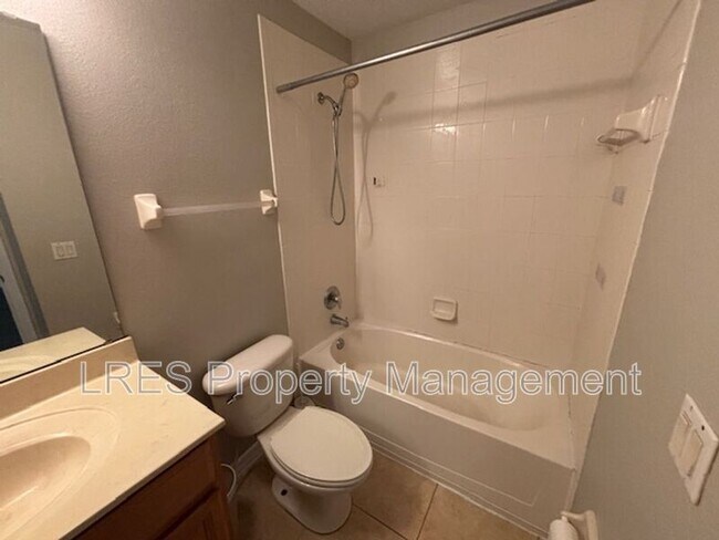 Building Photo - 4331 Aristocrat Point