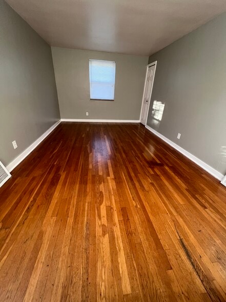 Building Photo - 8120 Remington Dr