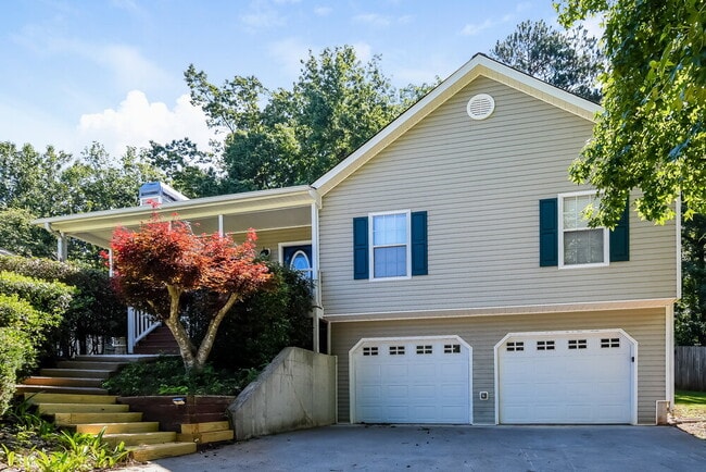 Building Photo - 313 Split Rail Way