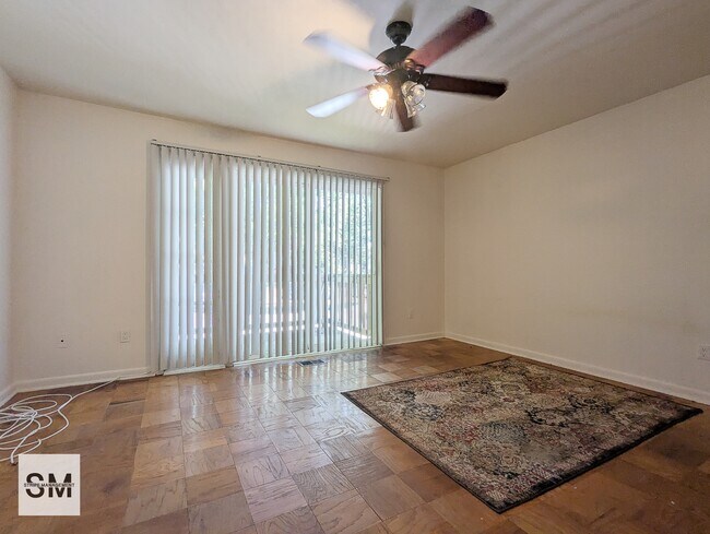 Building Photo - 8675 Seasons Way