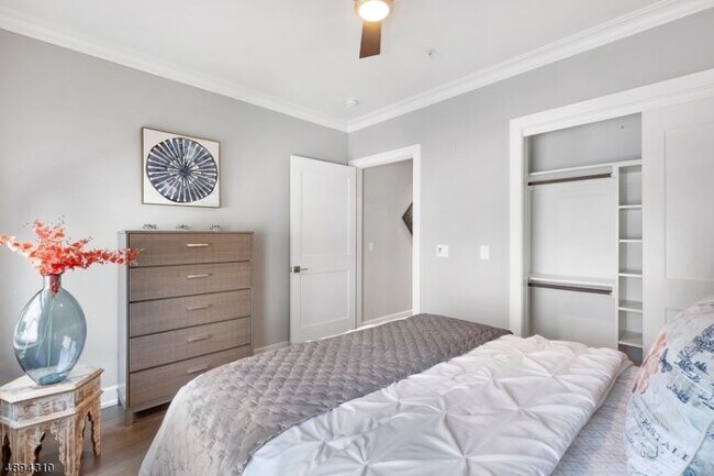 Building Photo - 409 Westfield Ave