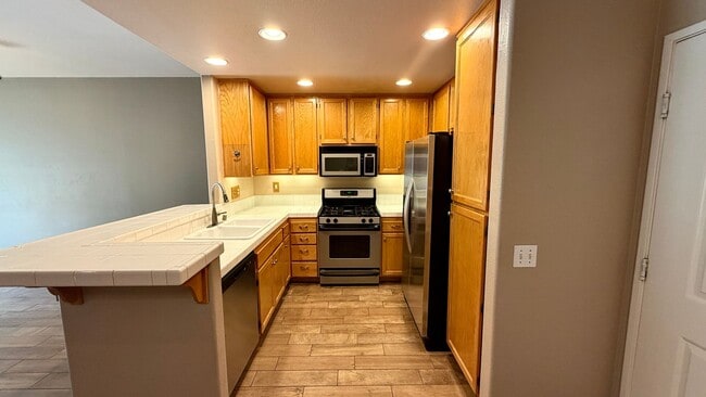 Building Photo - 4006 Craven Rd