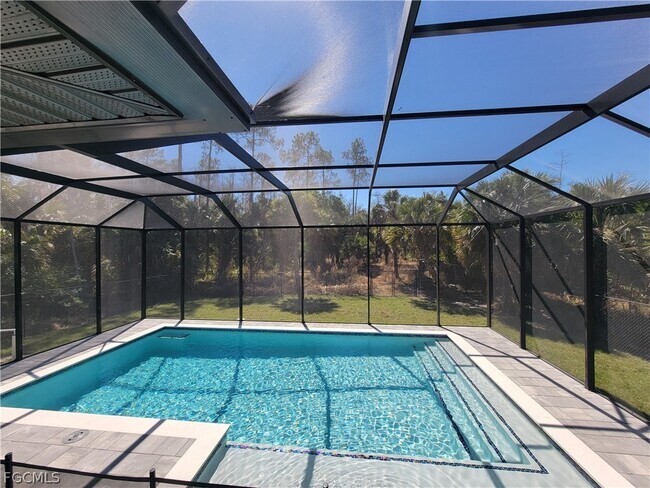 Building Photo - 4782 8th Ave SE