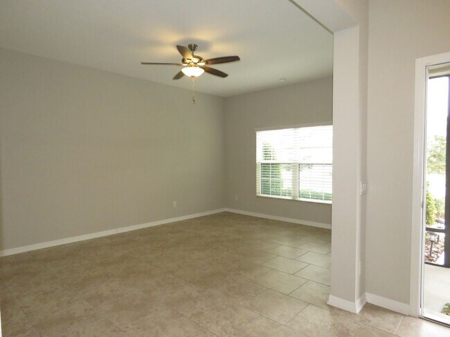 Building Photo - Beautiful Newer 3/2/2 home for Rent