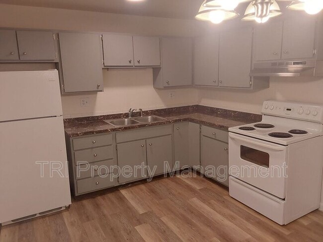 Building Photo - 514 22nd St