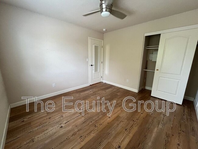 Building Photo - 2287 W Wall Ct
