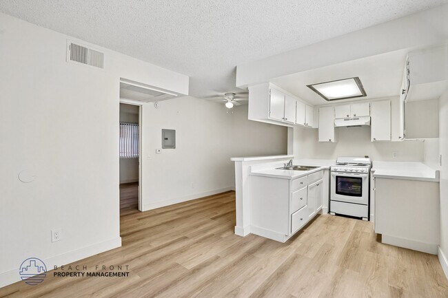 Building Photo - Grand View Tower Apartments
