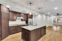 Building Photo - 1323 Seiler Ave