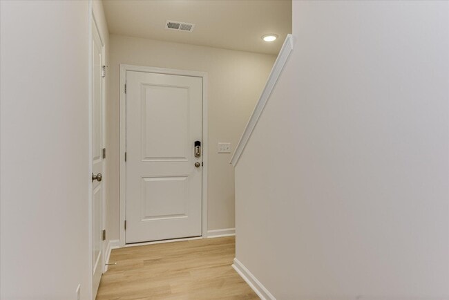 Building Photo - 1015 Tabor Pl