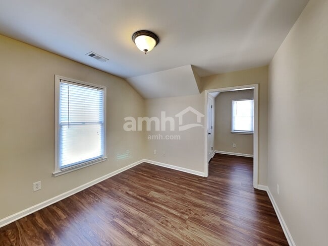 Building Photo - 2410 Chandler Grove Dr