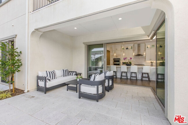 Building Photo - 24407 Clear Creek Pl