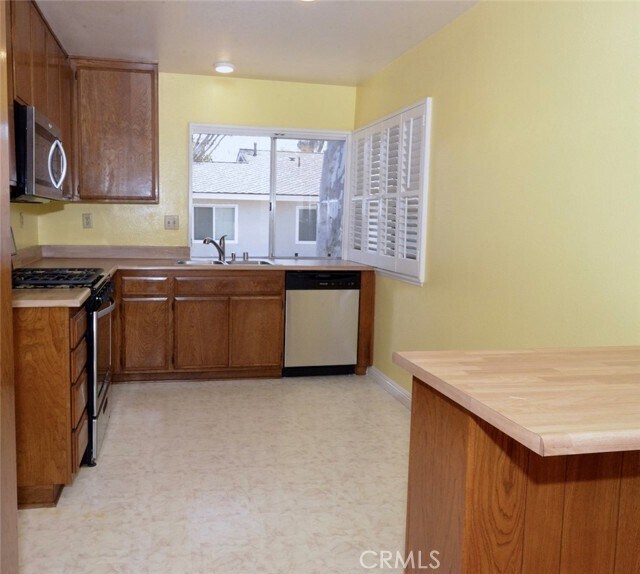 Building Photo - 2470 Coventry Cir