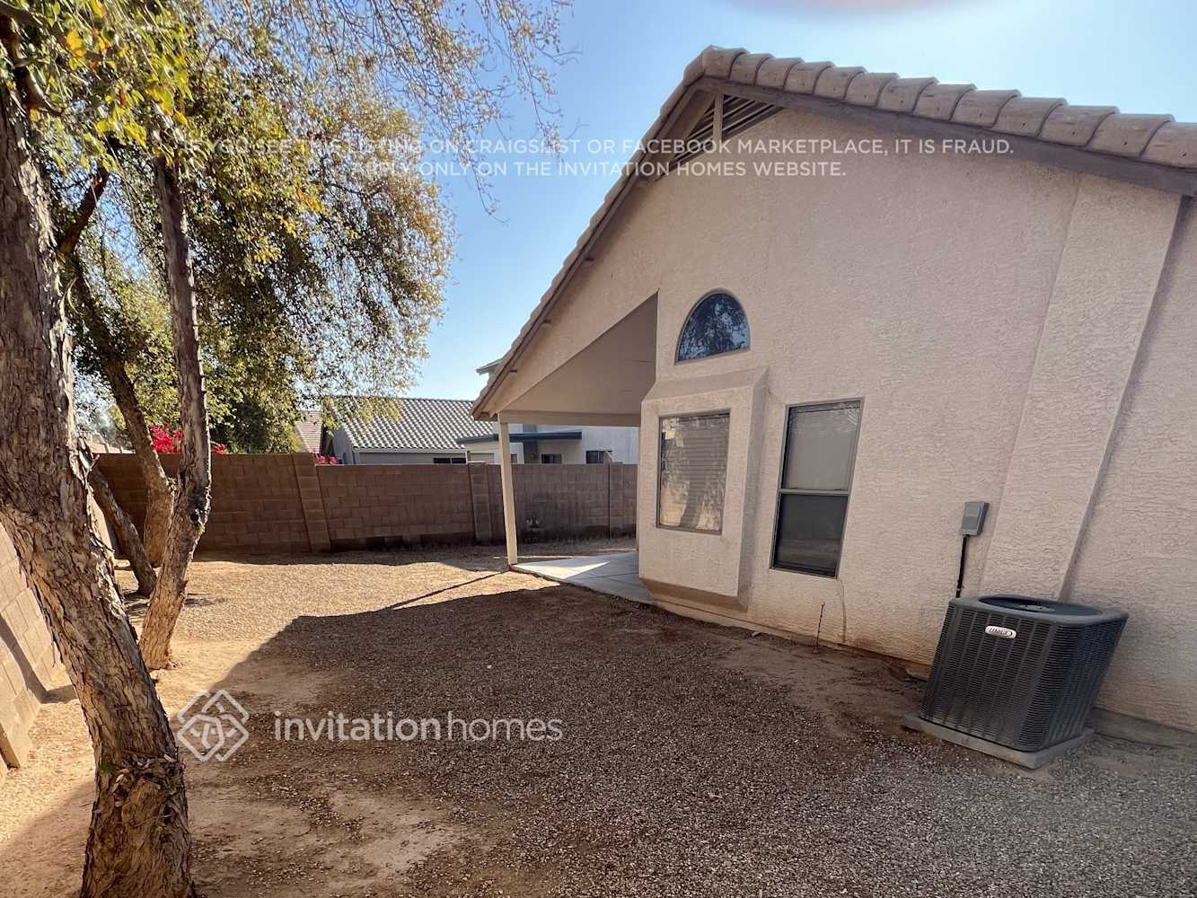 Building Photo - 15966 W Latham St
