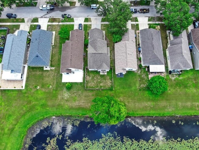 Building Photo - 7853 Bristol Park Dr