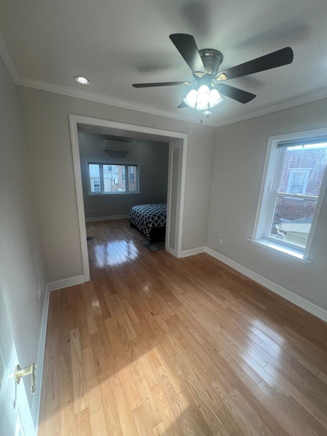 Building Photo - Four bedroom Gem in Port Richmond