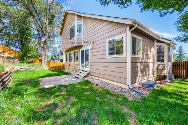 Building Photo - 885 Marlstone Pl