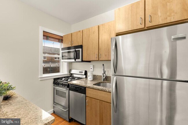 Building Photo - 3534 10th St NW