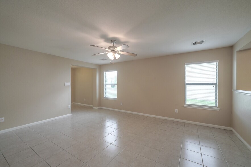 Building Photo - 20727 Cypress Crescent Ln