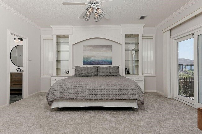 Building Photo - 12374 Lake Vista Dr