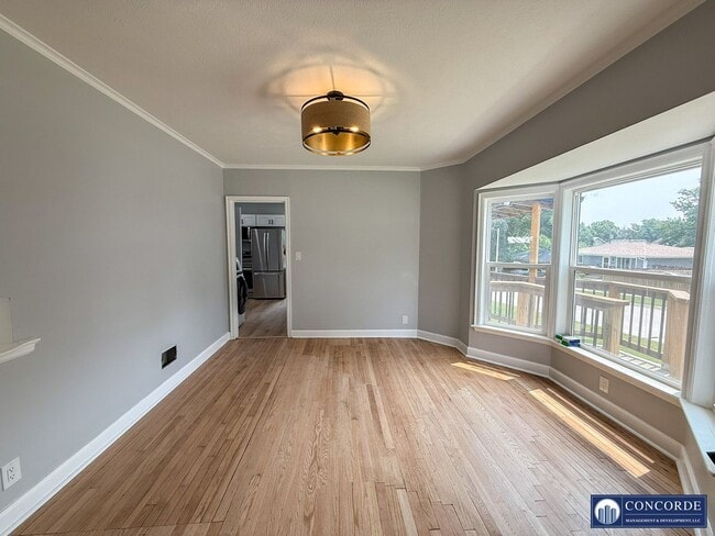 Building Photo - 3210 S 48th St