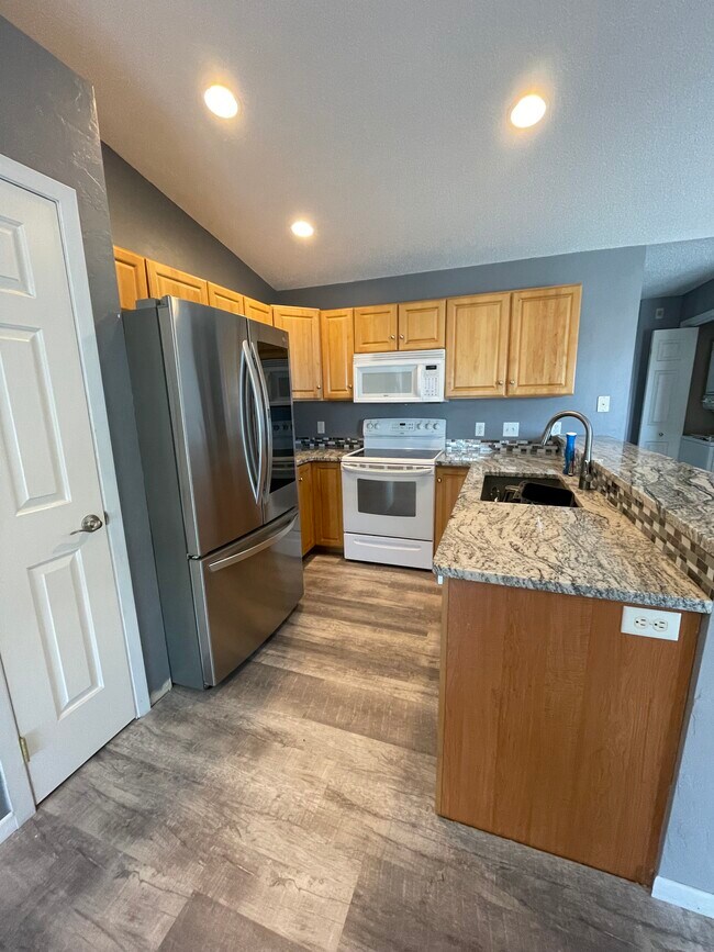 Building Photo - 7103 W 56th St