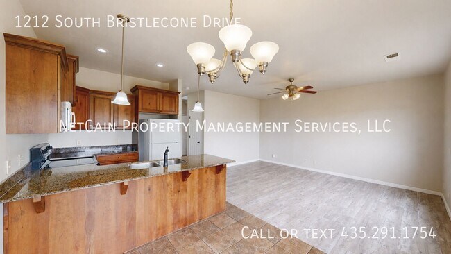 Building Photo - 1212 Bristlecone Dr