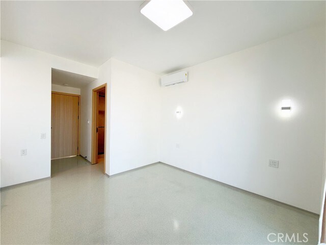 Building Photo - 1 Quiet Hills Cir