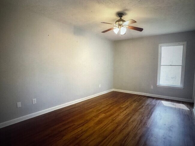 Building Photo - 6813 Torrance Ln