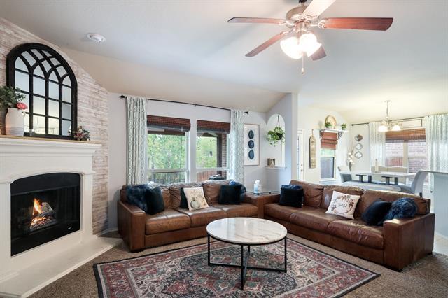 Building Photo - 1120 Cheyenne Dr