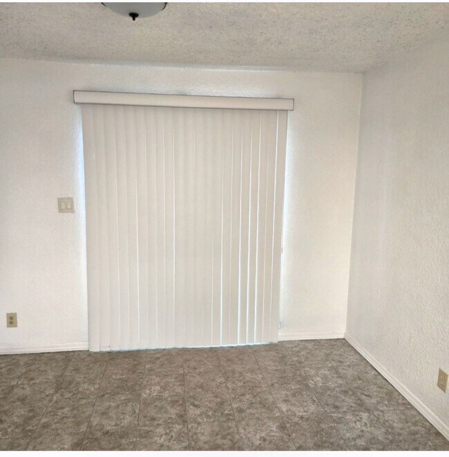 Building Photo - CALL US TODAY AT (505) 808-6467 TO SCHEDULE A CONVENIENT SHOWING
