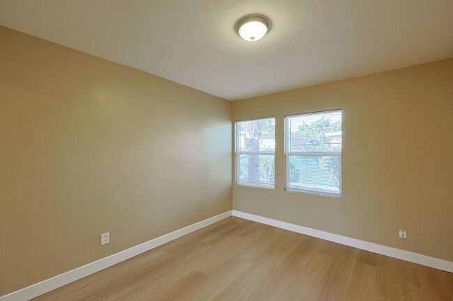 Building Photo - 5461-65 Imperial Ave