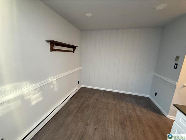 Building Photo - 320 Lockridge Ln