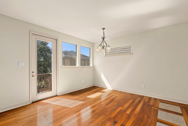 Building Photo - 1230 Nicholas Manor