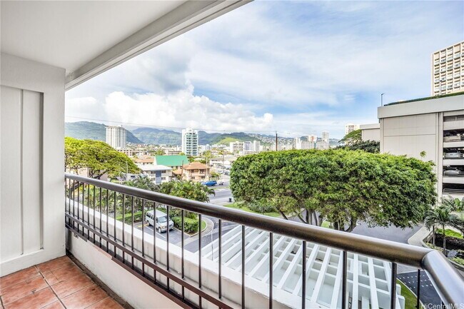 Building Photo - Marco Polo | Renovated 1 Bedroom, 1 Bath, 1 Parking | $2,500/Month