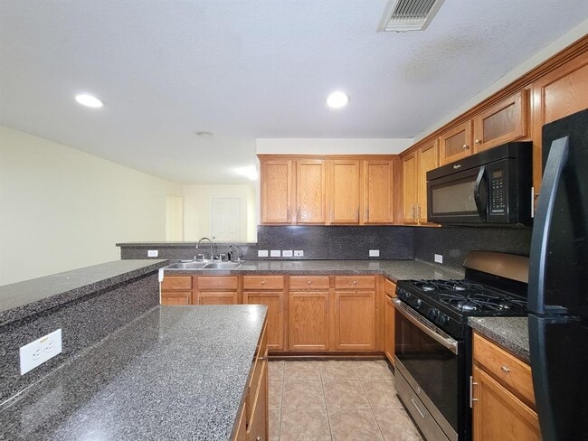 Building Photo - 12835 Regal Oaks Bend Ln
