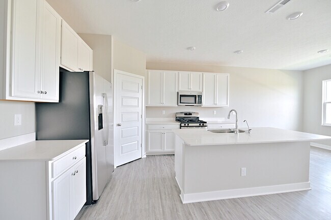 Building Photo - 2019 Mildred Rd