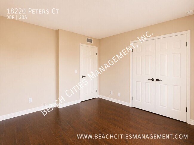 Building Photo - 18220 Peters Ct