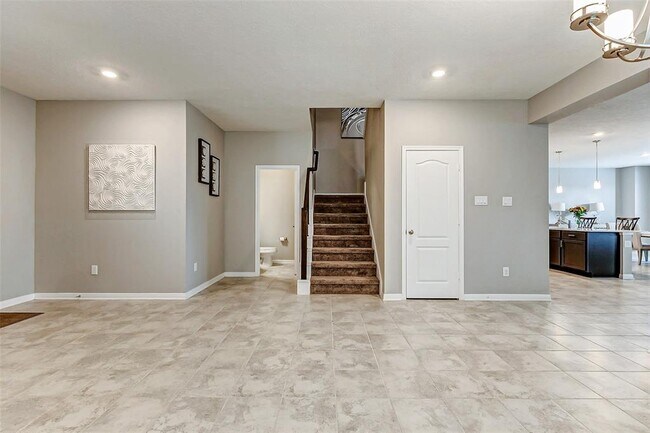 Building Photo - 2939 Lazarina Ln