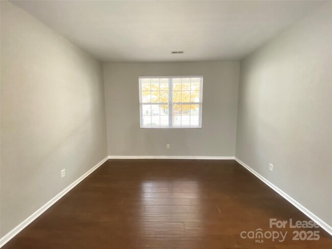 Building Photo - 7306 Lamplighter Close Dr