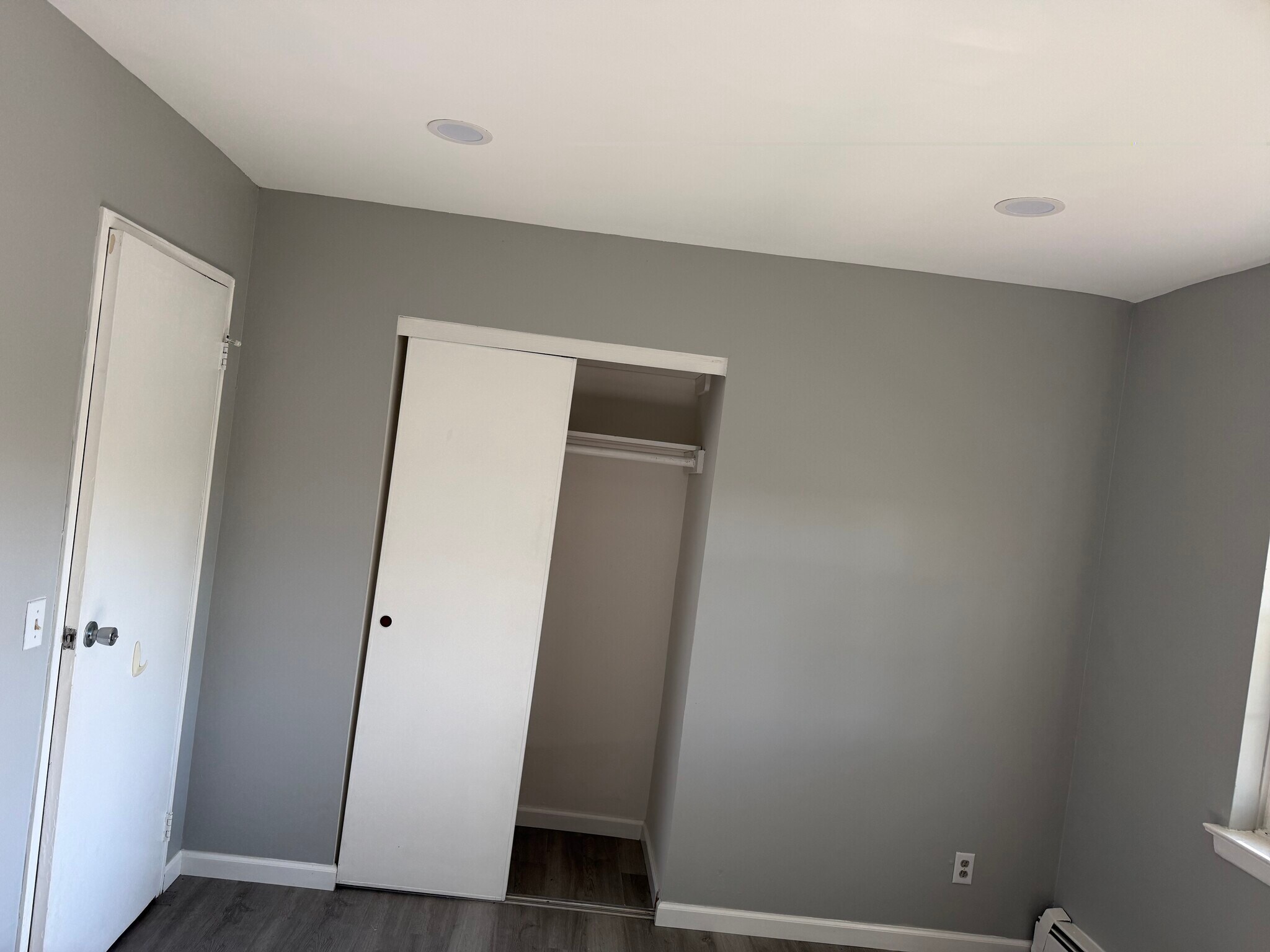 Building Photo - 1060 New Haven Ave