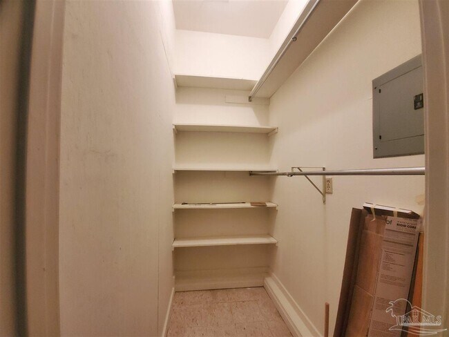 Building Photo - 6 Palao Rd