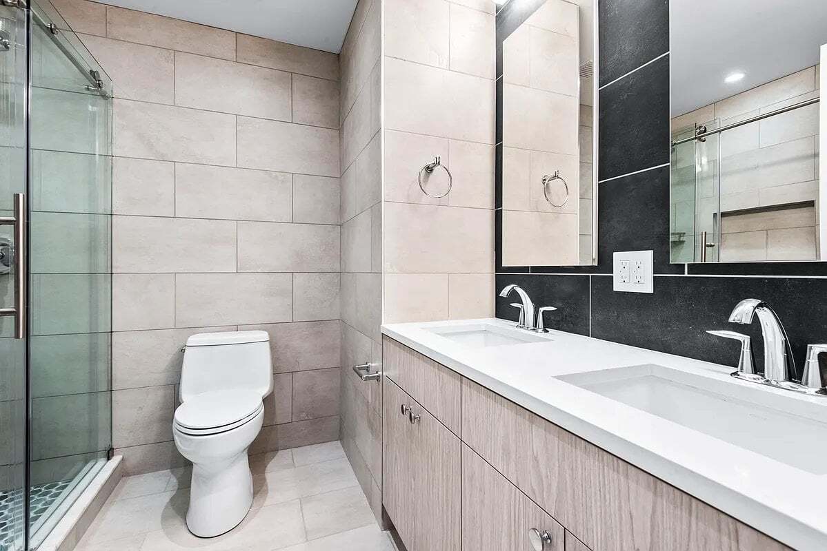 Building Photo - 188 1st Ave