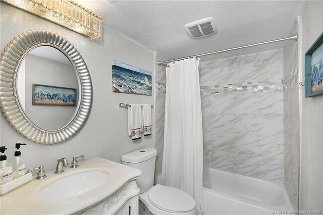 Building Photo - 10310 S Ocean Dr