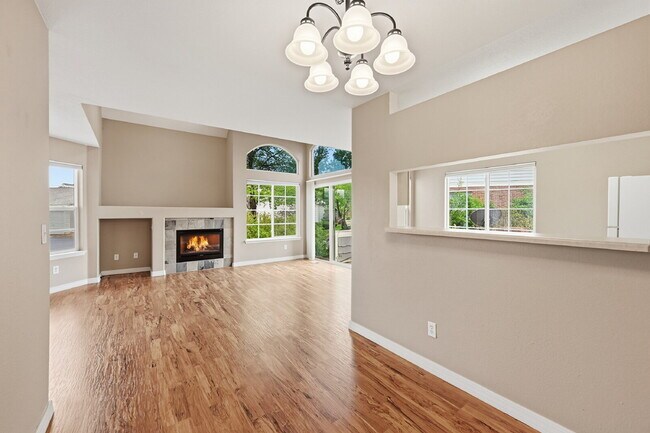 Building Photo - $2,260.95 - 2 Bed, 2 Bath Condo in Parker with In Unit Laundry and Central AC!