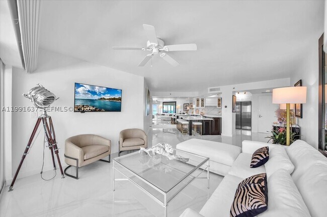 Building Photo - 6767 Collins Ave