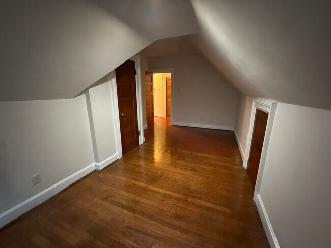 Building Photo - 312 South Upper Street, Lexington KY (Thir...