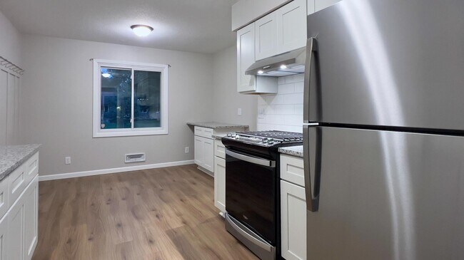 Building Photo - 6649 Homestead Ave Ct S